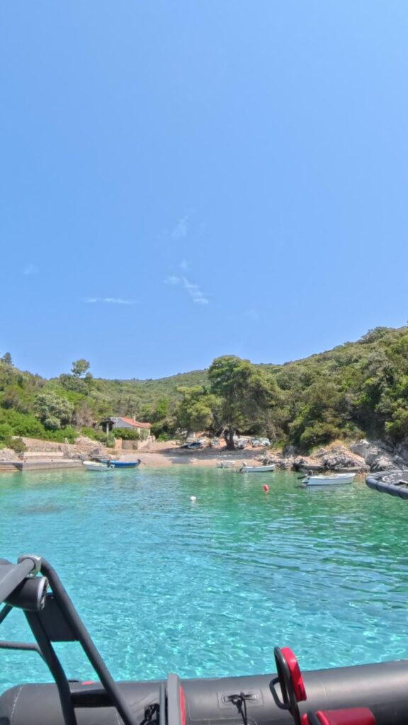 Rejs po Adriatyku – Pelješac wynajem łodzi1